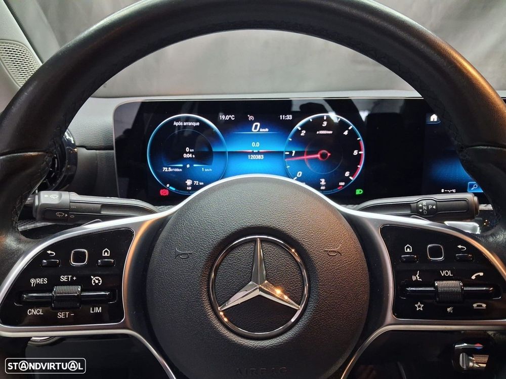 Mercedes-Benz A 200 Limousine d Progressive Aut. - 12