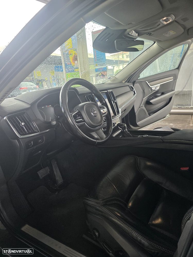 Volvo V90 D4 AWD Geartronic Momentum Pro - 5