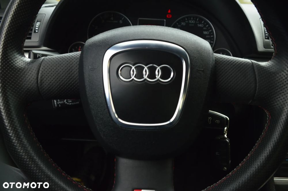 Audi A4 Avant 1.8T - 24