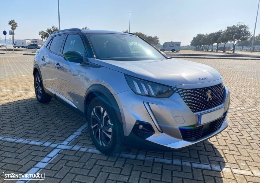 Peugeot e-2008 50 kWh GT - 3