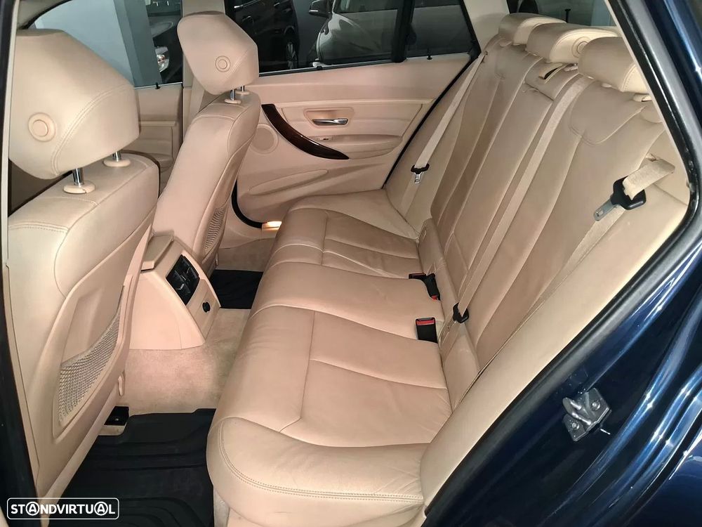 BMW 320 d Auto Exclusive - 14