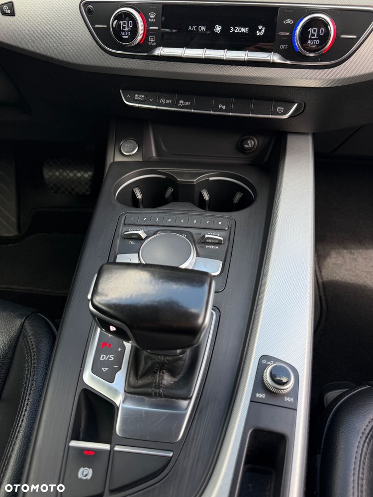 Audi A4 Avant 2.0 TDI Sport S tronic - 17