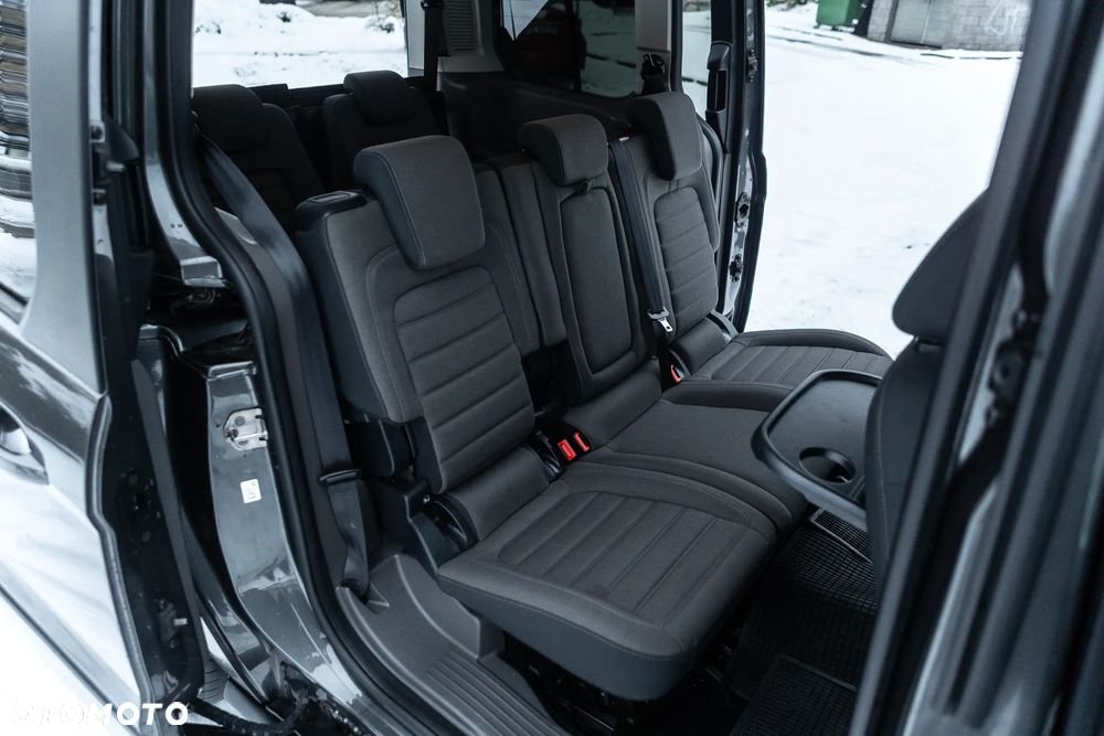 Ford Tourneo Connect - 38