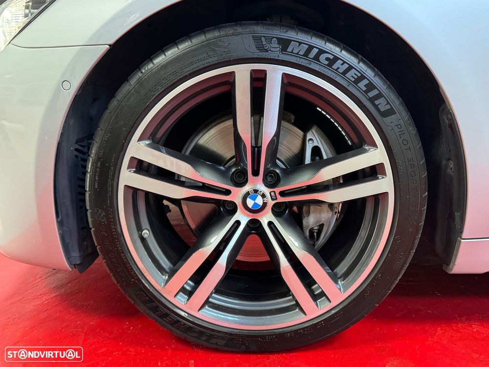 BMW 740 d xDrive Pack M Auto - 11