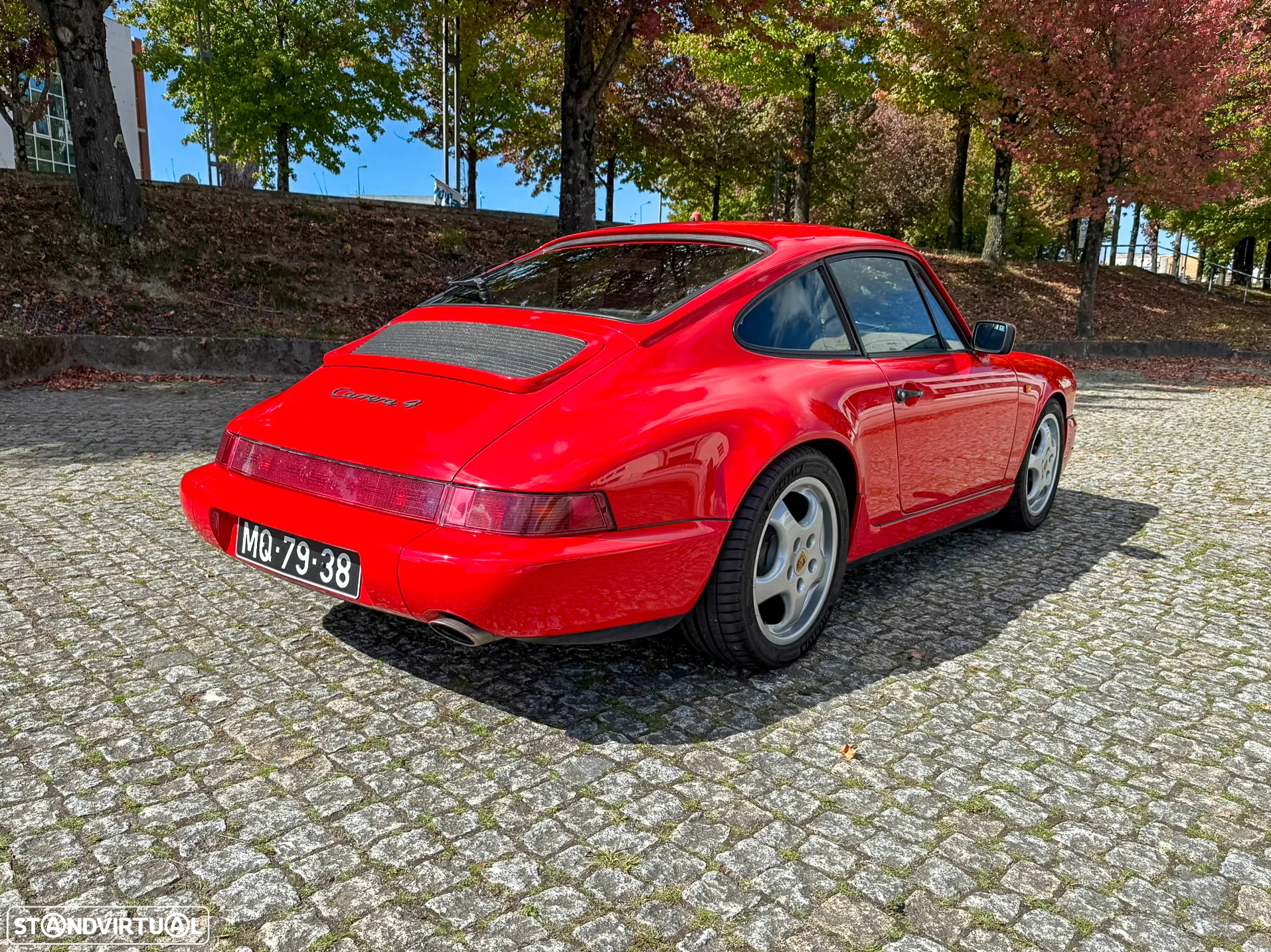Porsche 911 (964) Coupé 3.6 Carrera 4 - 11