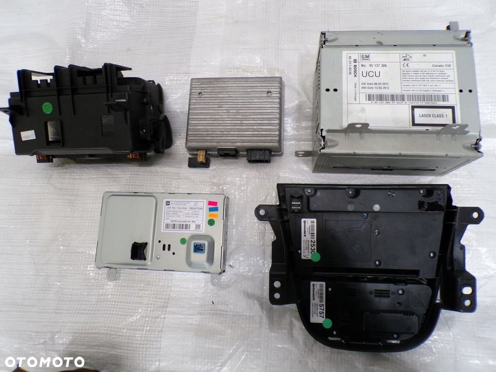 OPEL MOKKA A RADIO CD NAWIGACJA 95137306 U WYŚWIETLACZ 95247249 - 9