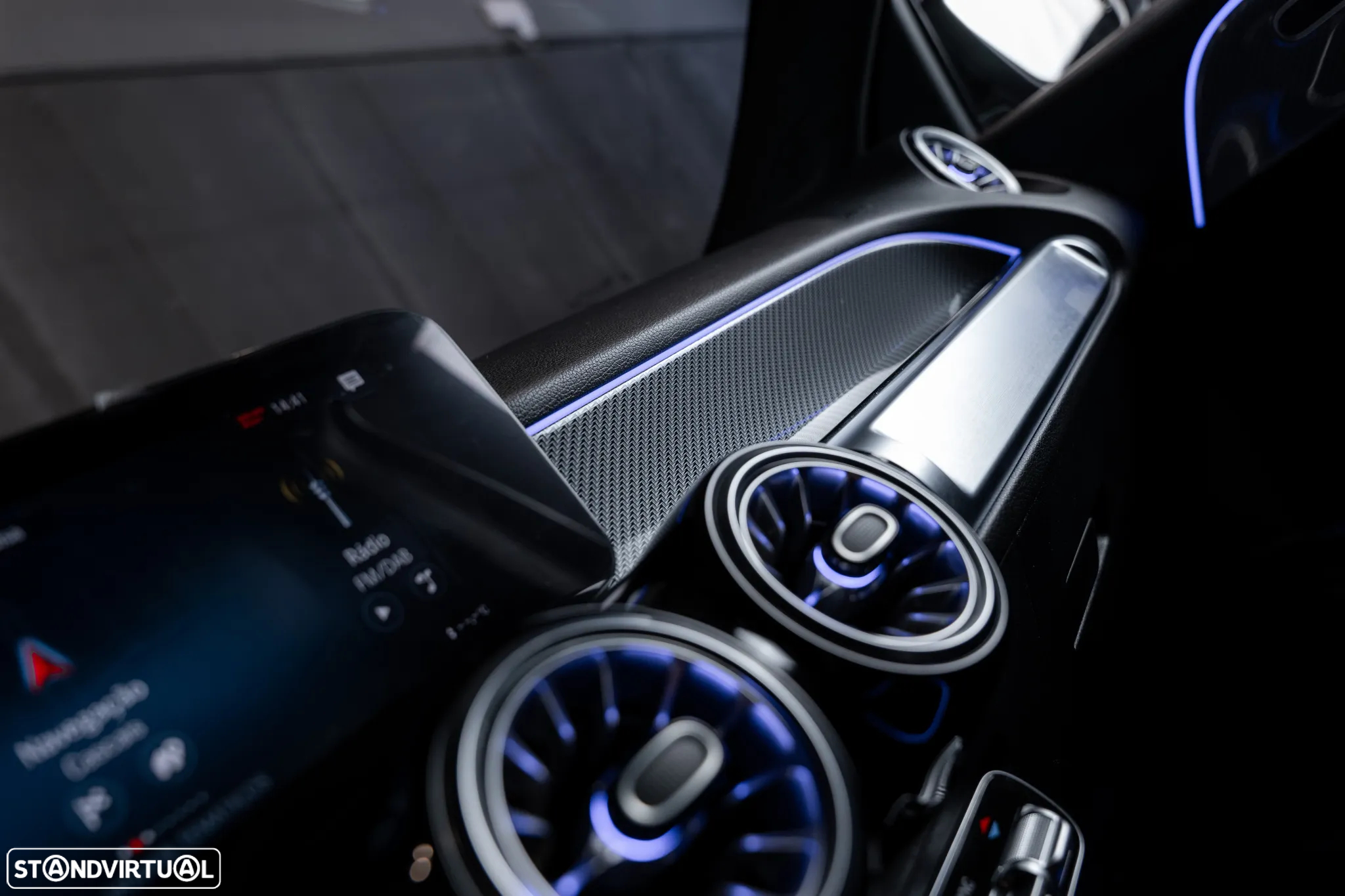 Mercedes-Benz GLB 180 d AMG Line - 20