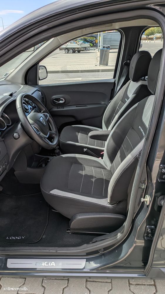 Dacia Lodgy 1.5 Blue dCi Stepway 7L - 4