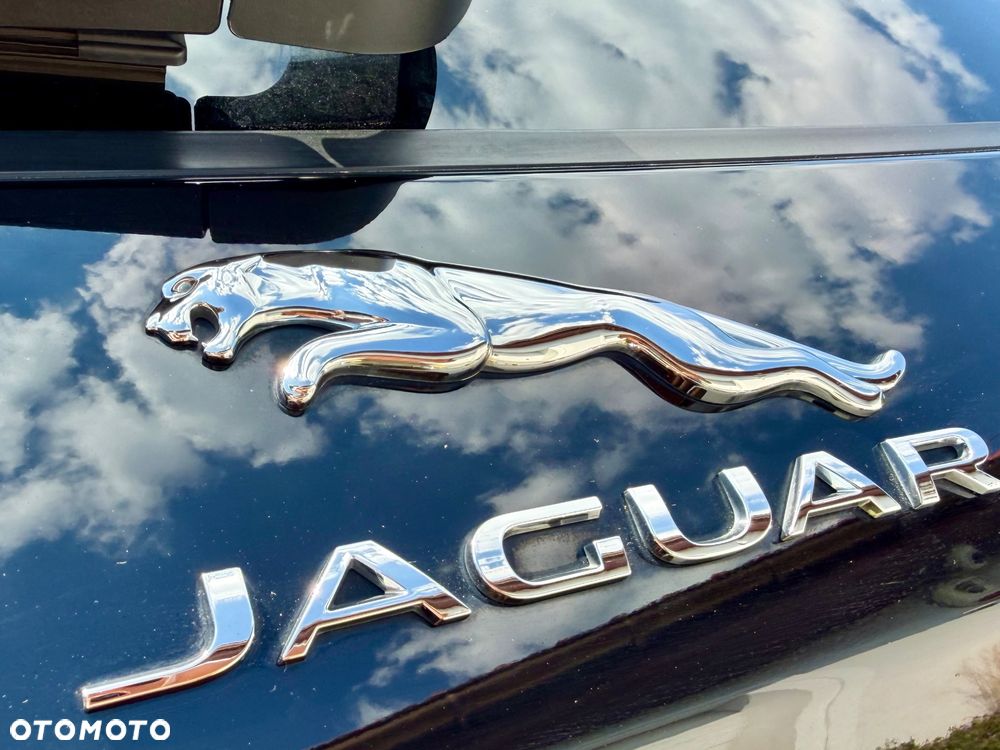 Jaguar F-Pace - 13