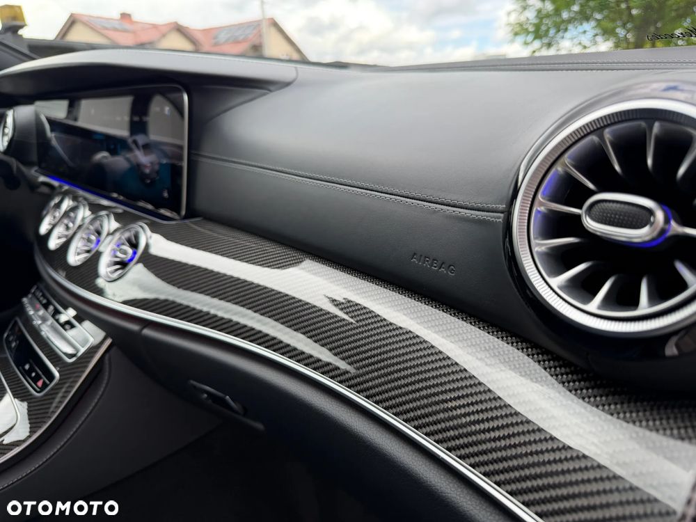 Mercedes-Benz CLS 300 d 4Matic 9G-TRONIC AMG Line - 15