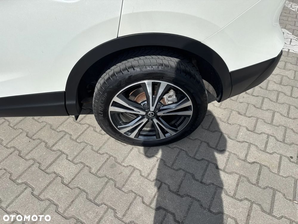 Nissan Qashqai 1.3 DIG-T N-Connecta EU6d - 29