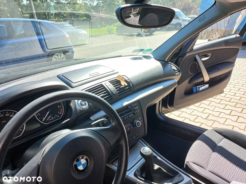 BMW Seria 1 116i - 16