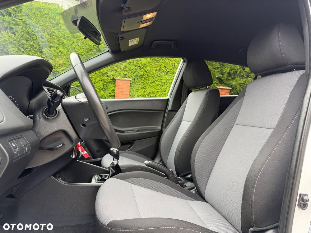 Hyundai i20 1.25 Wersja Jubileuszowa - 8