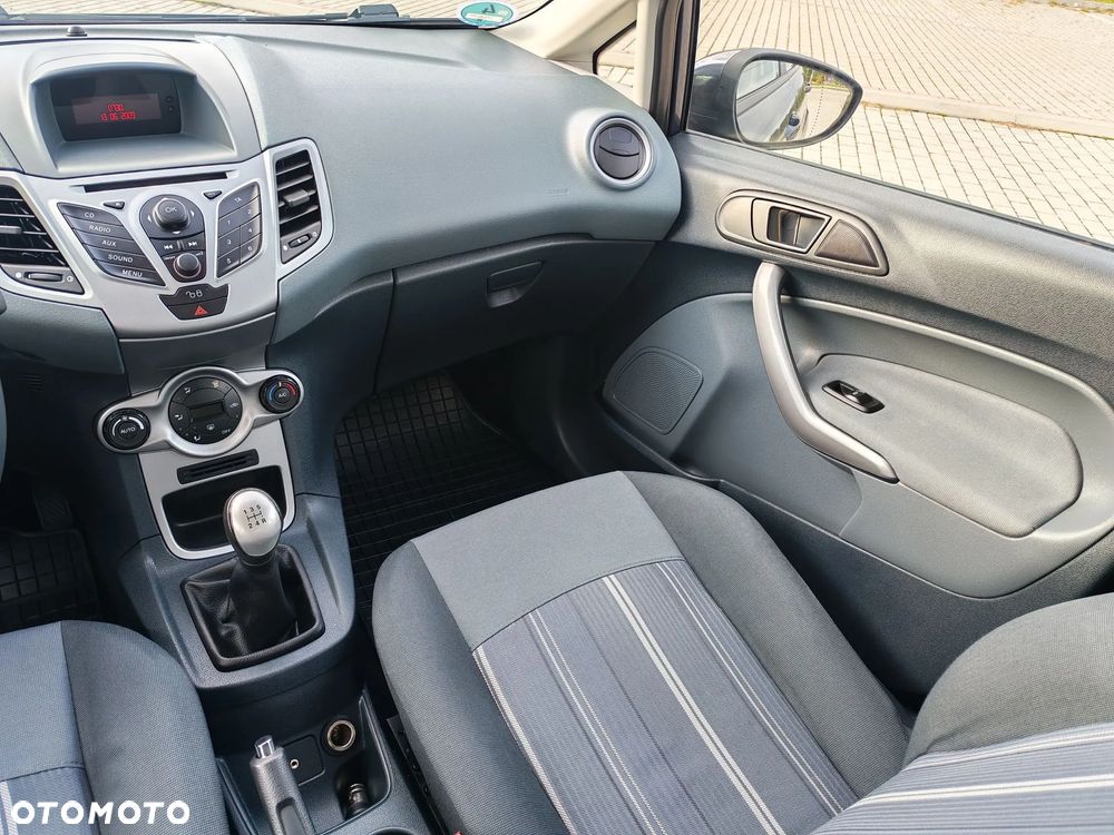 Ford Fiesta - 13