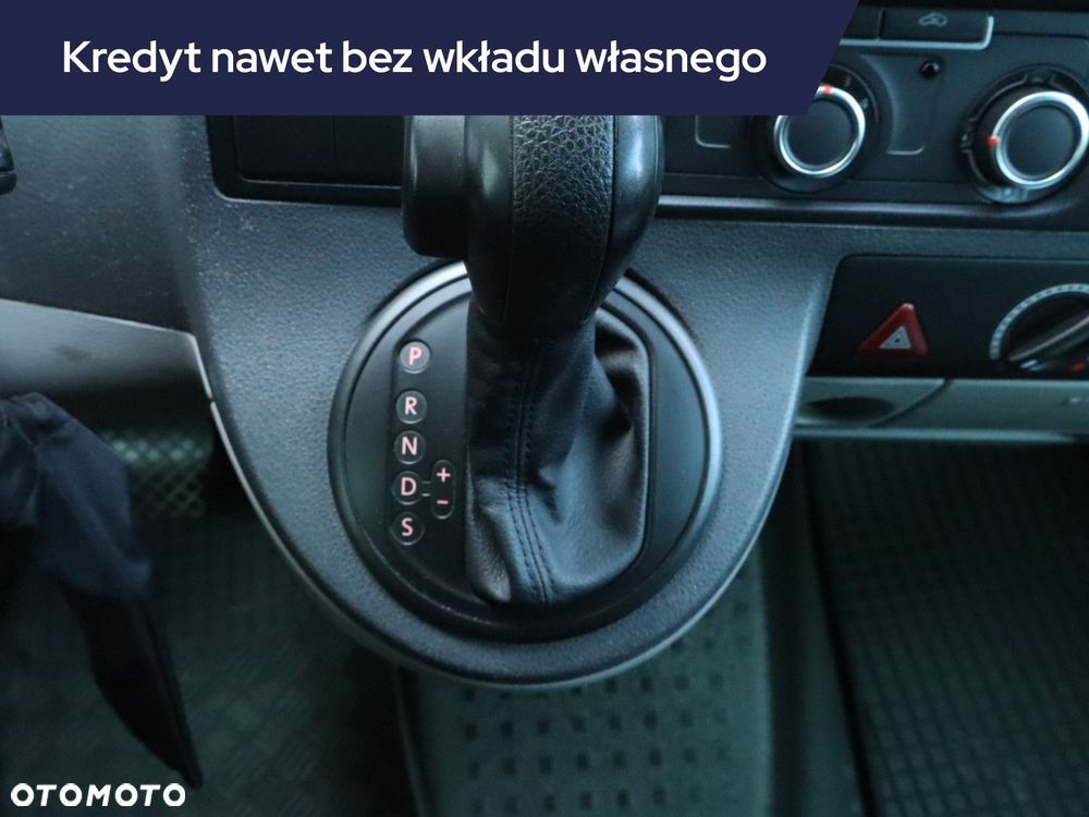 Volkswagen Multivan - 19