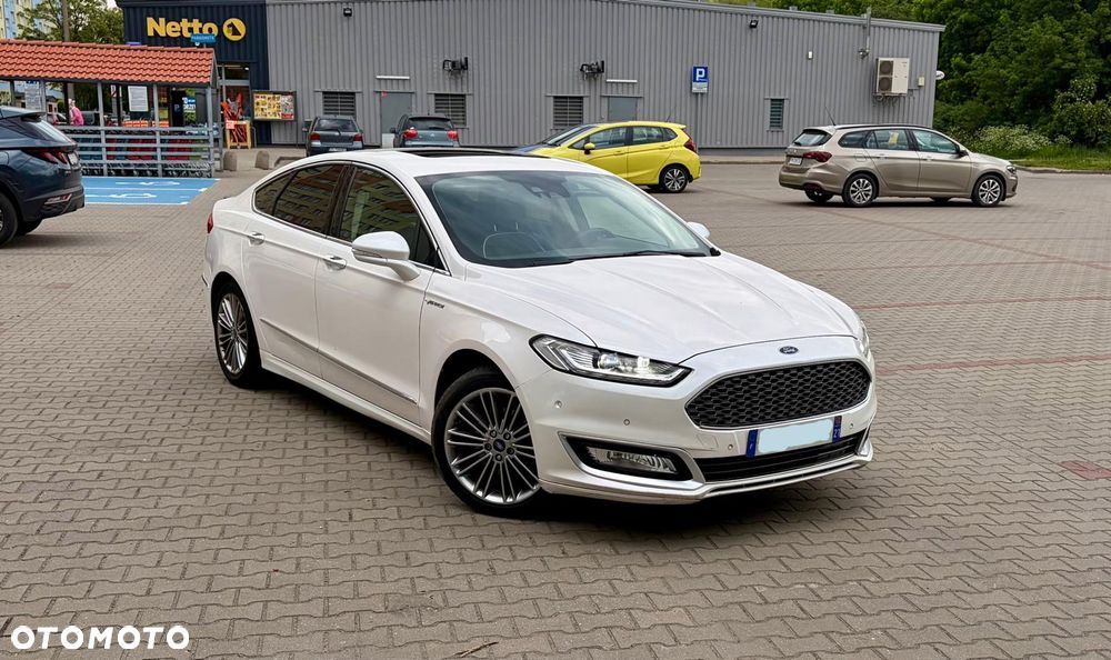 Ford Mondeo 2.0 Hybrid Vignale - 21