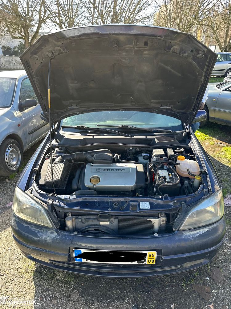 Opel Astra 1.4i 16V Family - 4