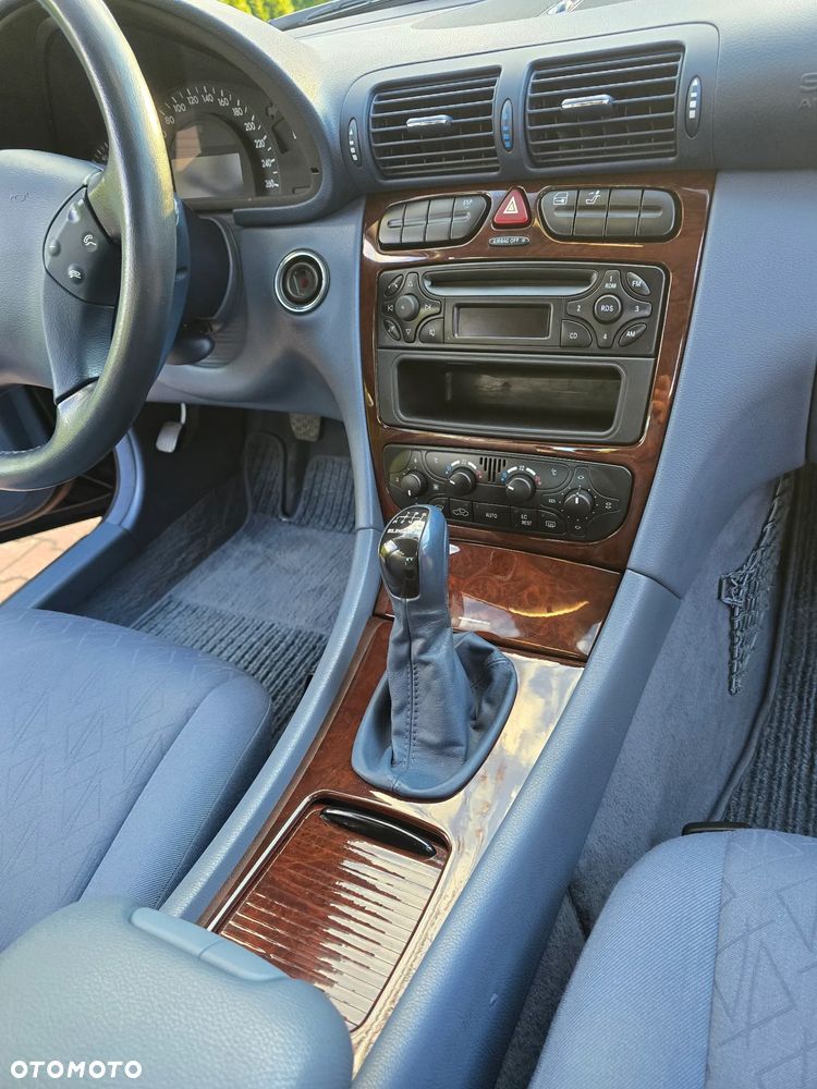 Mercedes-Benz Klasa C 200 Kompressor Elegance - 36