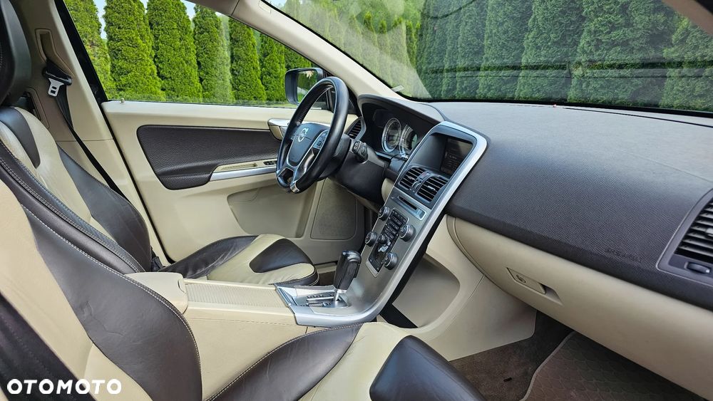 Volvo XC 60 - 16