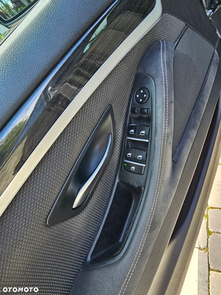 BMW Seria 5 520d M Sport Edition - 32