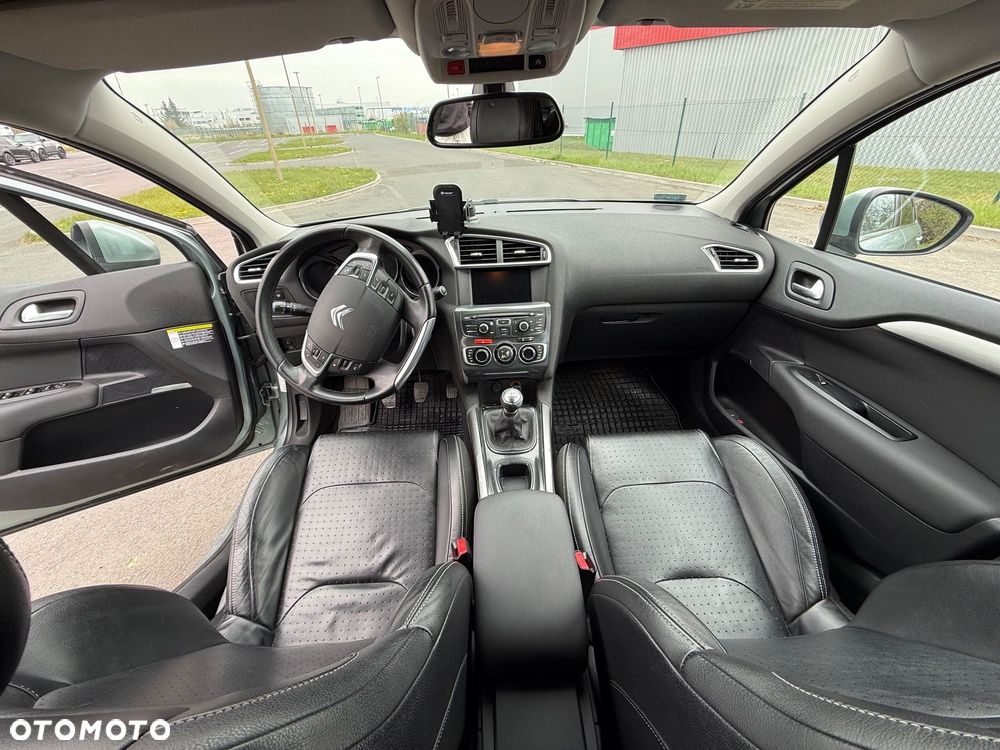 Citroën C4 2.0 HDi Exclusive - 10