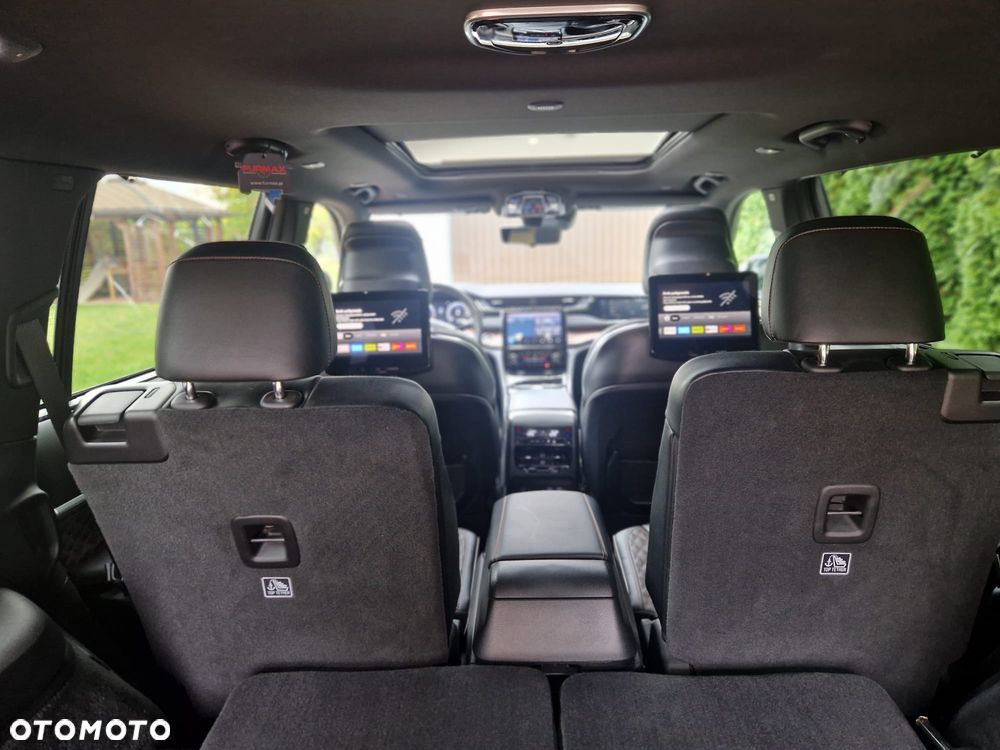 Jeep Grand Cherokee - 38