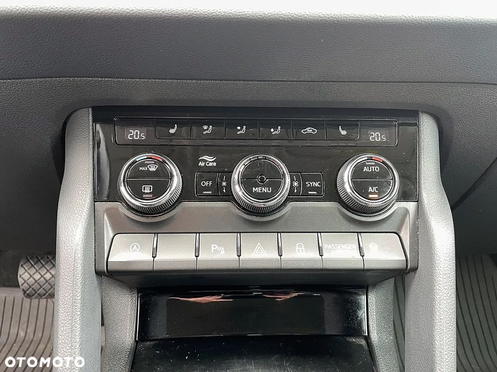 Skoda Karoq 1.5 TSI ACT 4x2 Style DSG - 15