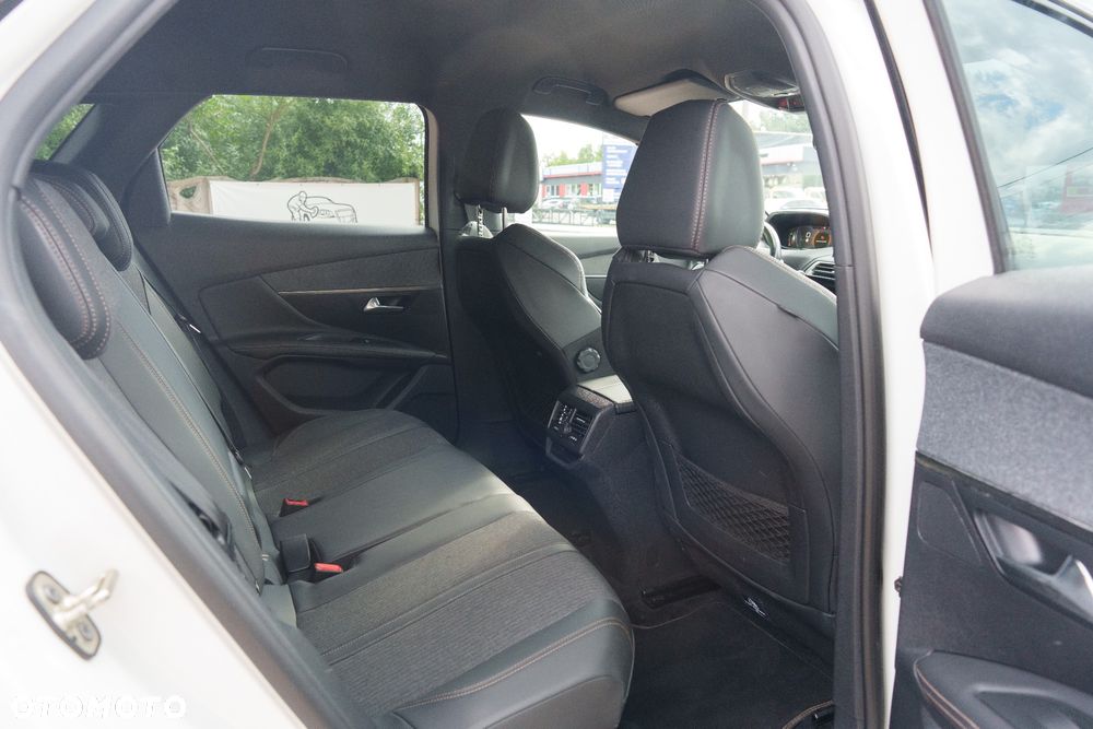 Peugeot 3008 THP 165 EAT6 Stop & Start Allure - 16
