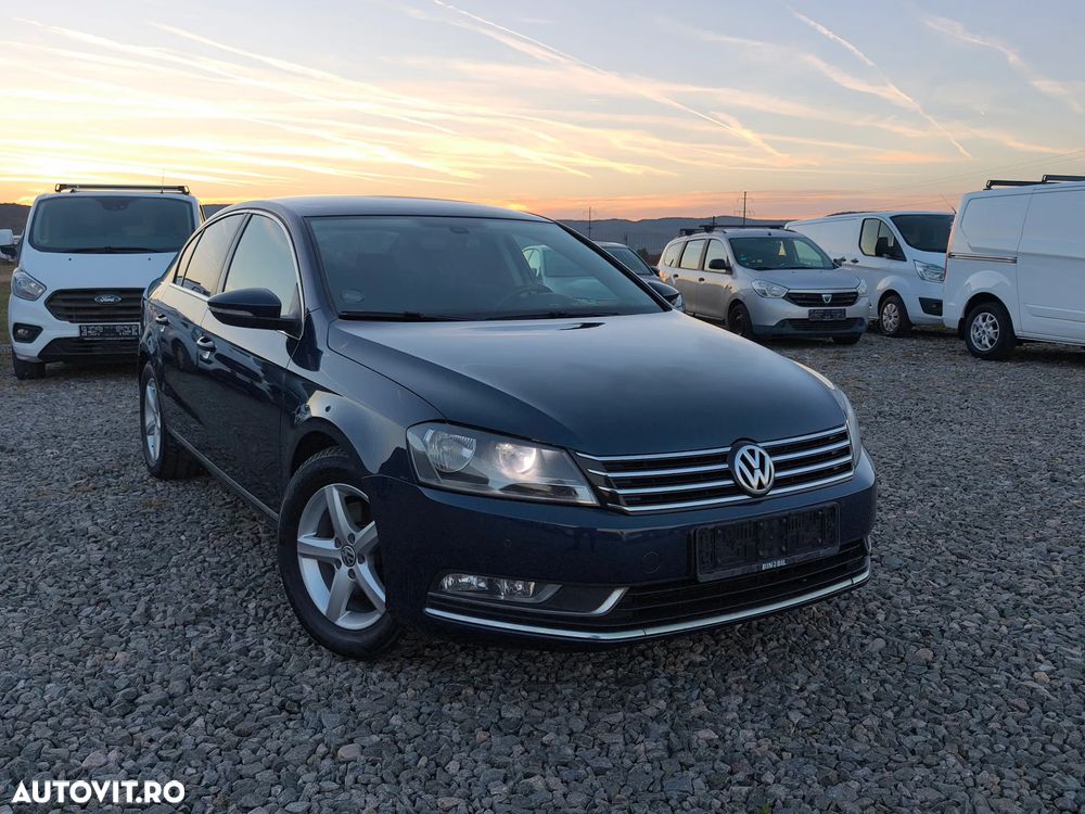Volkswagen Passat - 4