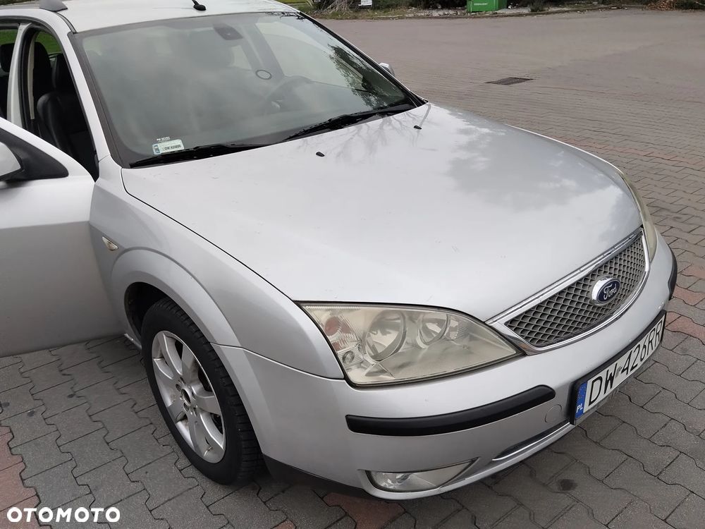 Ford Mondeo 2.0 TDCi Titanium X - 16