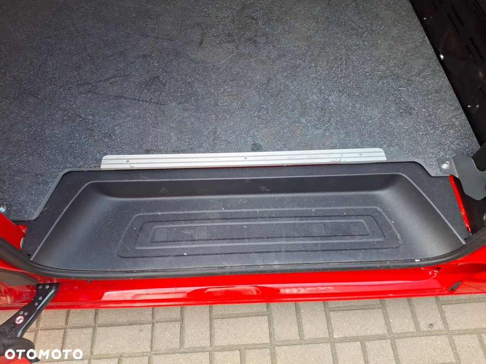 Volkswagen Transporter - 16