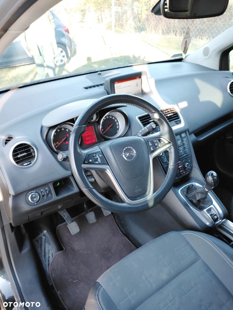 Opel Meriva 1.4 T Cosmo S&S - 4