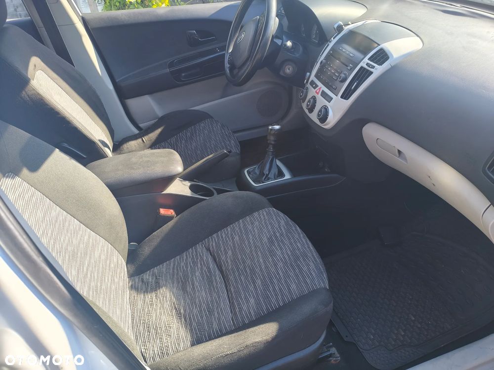 Kia Ceed 1.6 Crdi Comfort - 5