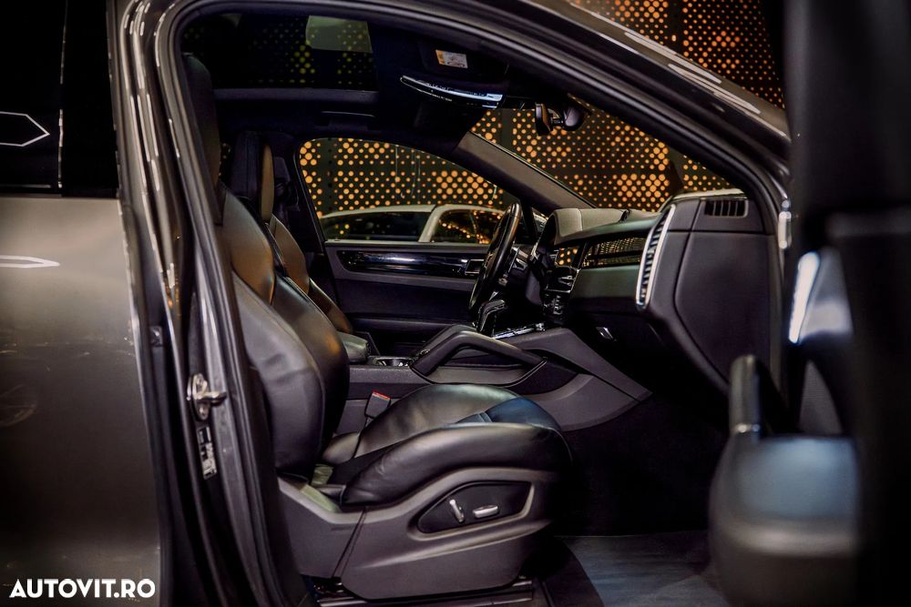 Porsche Cayenne S Tiptronic S - 25