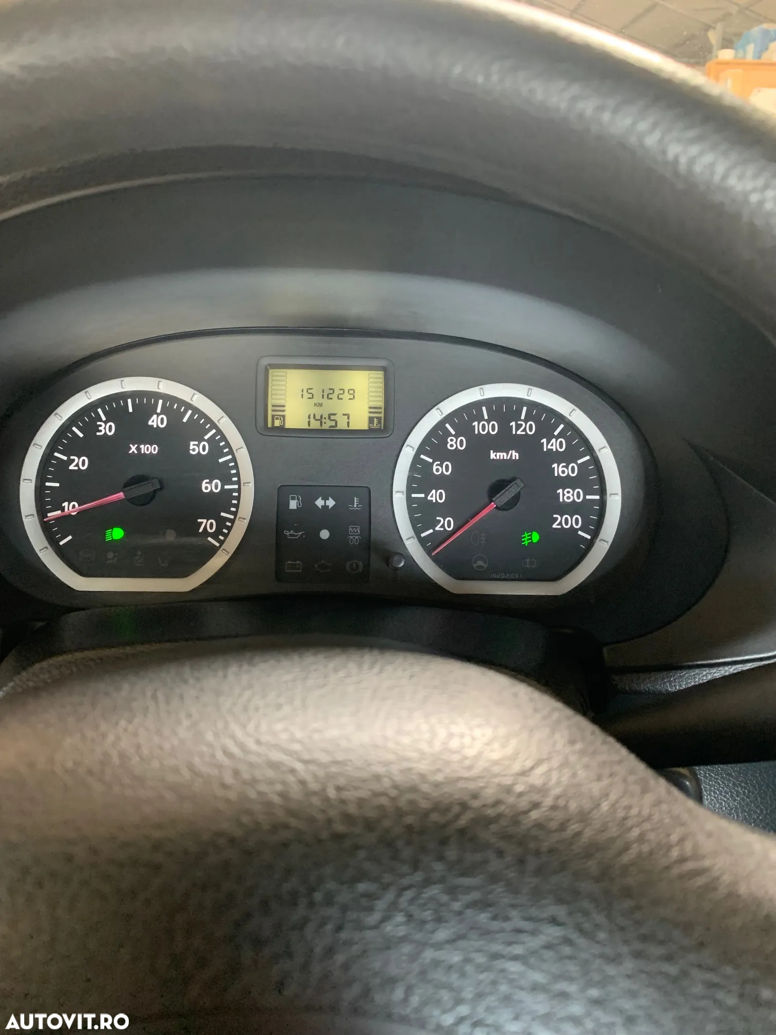 Dacia Logan 1.4 MPI Laureate - 9