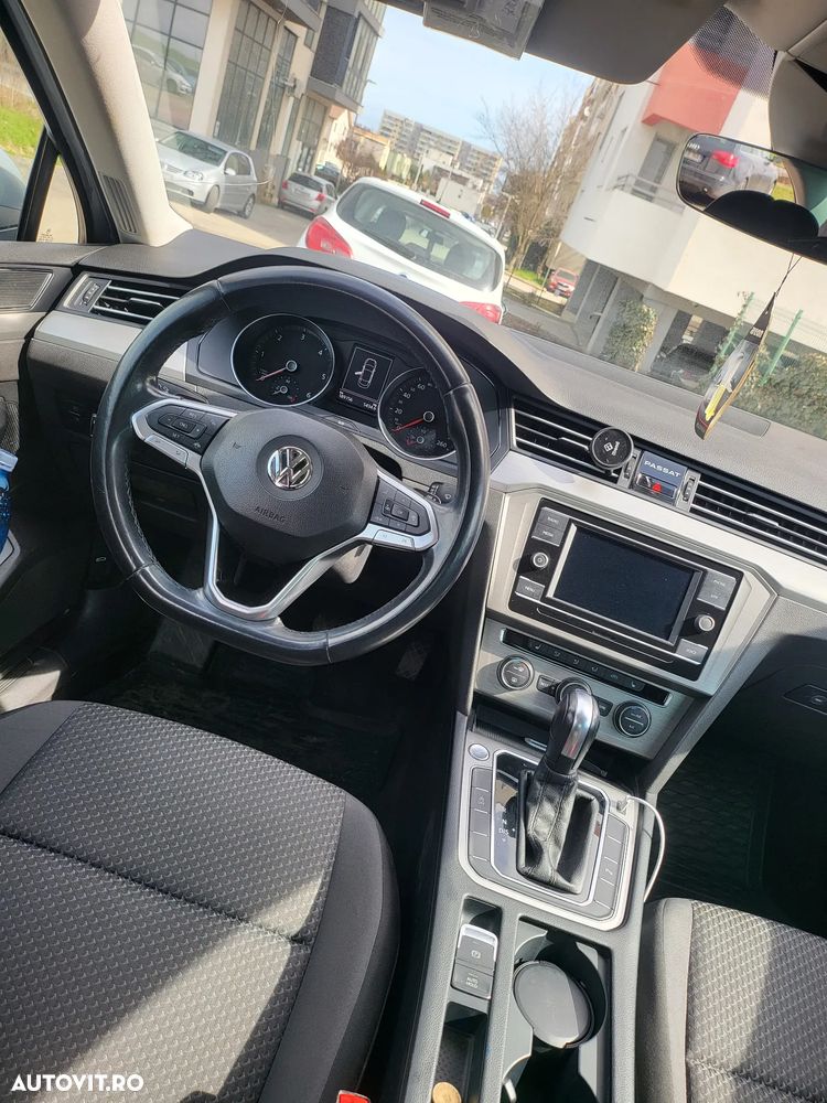 Volkswagen Passat - 8