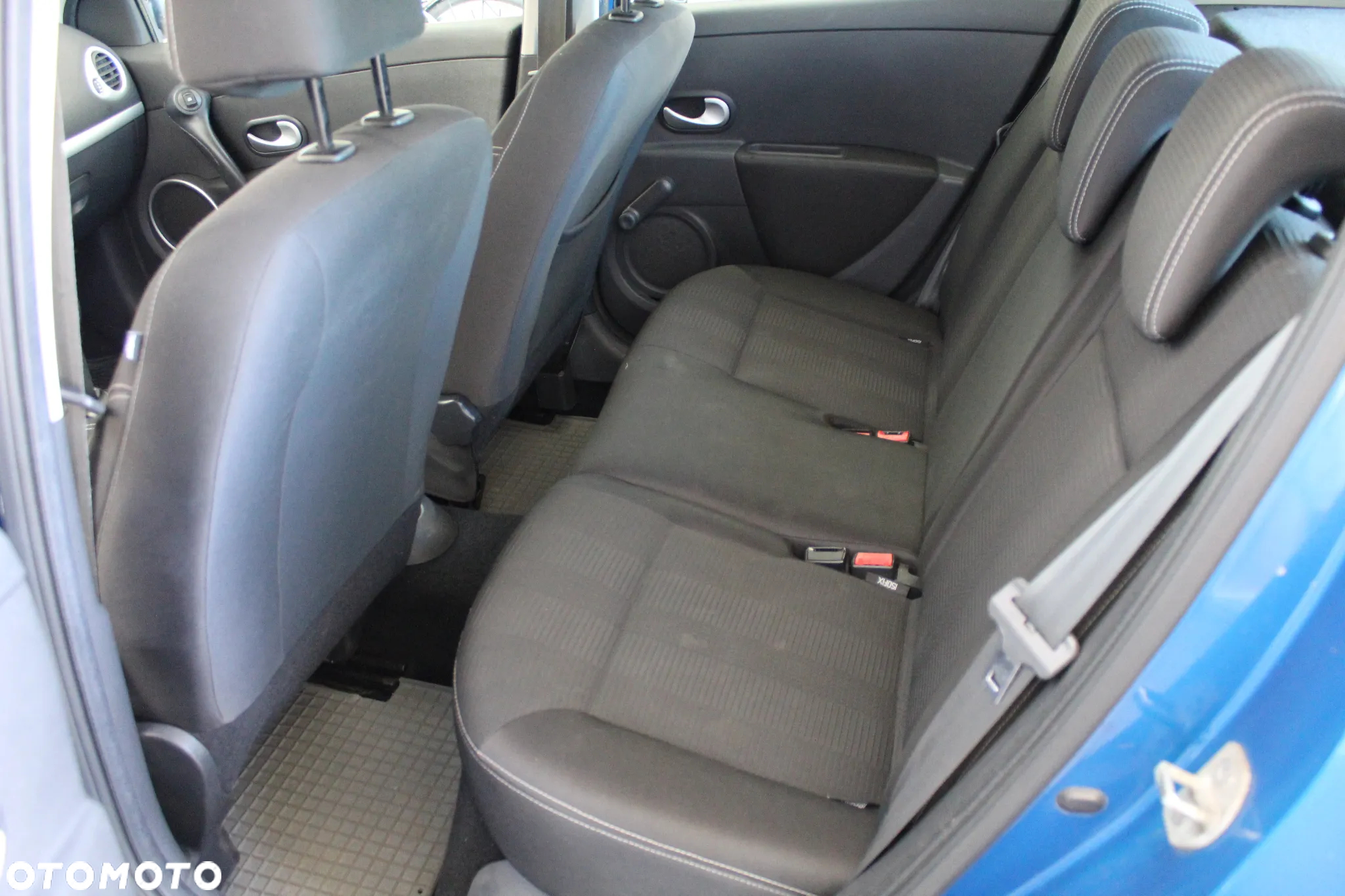 Renault Clio - 14