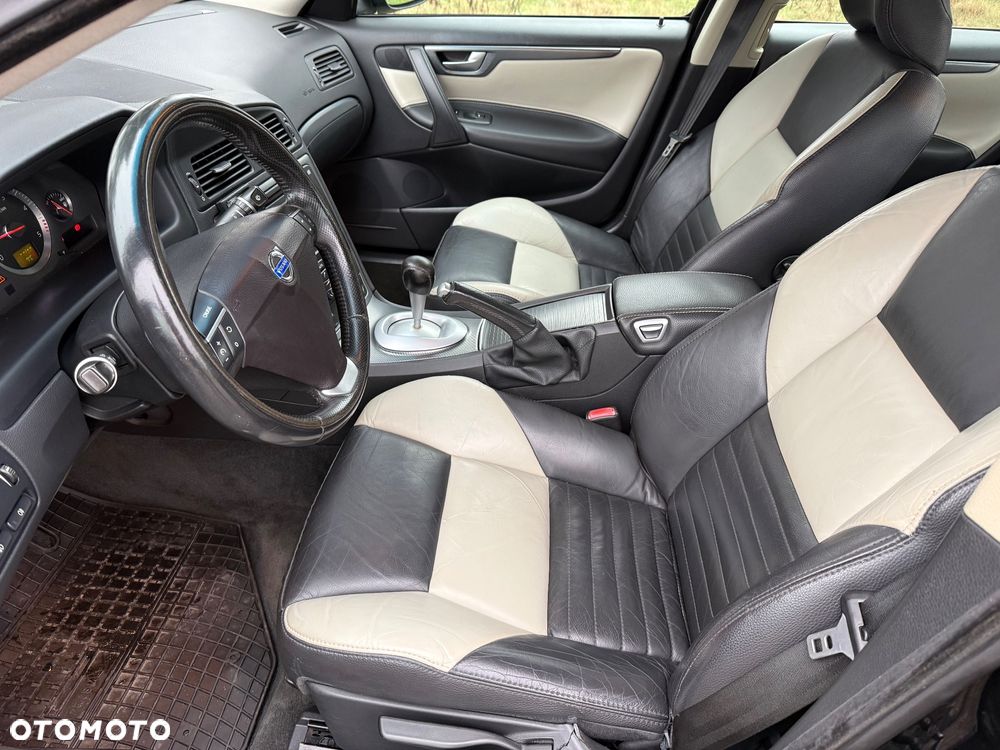 Volvo S60 2.4D Kinetic - 26