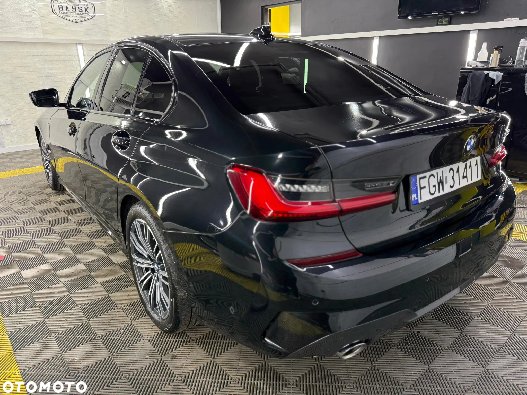 BMW Seria 3 320d M Sport - 4