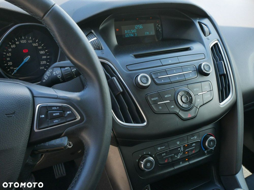 Ford Focus 1.0 EcoBoost Trend Edition - 5