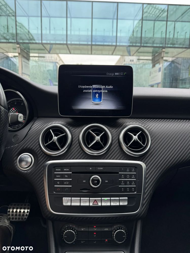 Mercedes-Benz Klasa A 180 7G-DCT AMG Line - 29