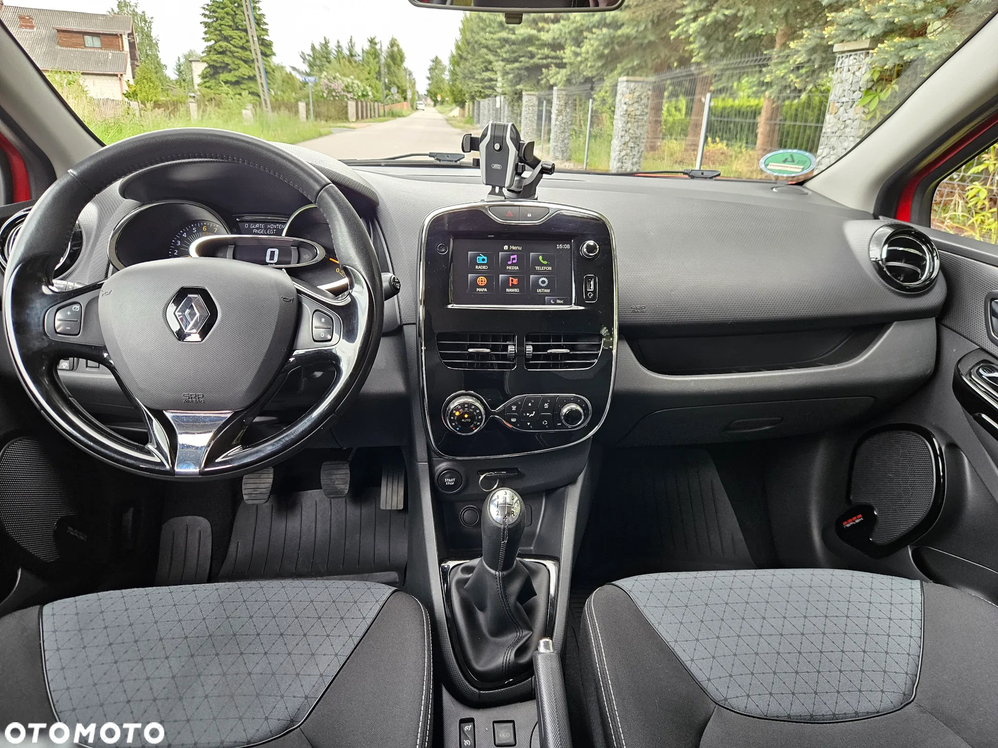 Renault Clio - 21