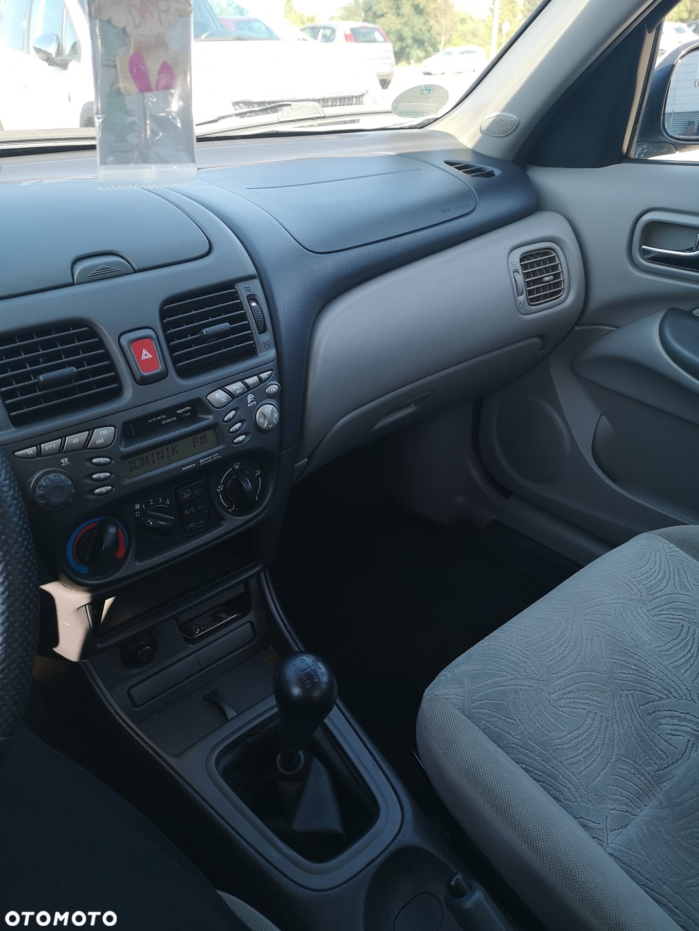 Nissan Almera - 12
