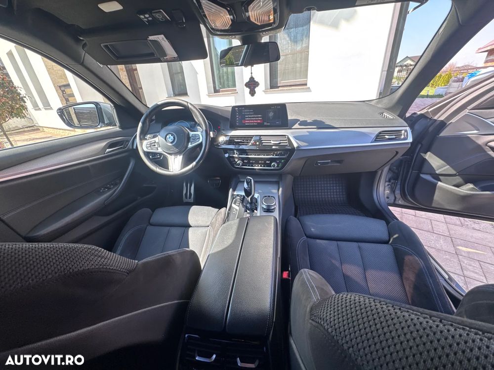 BMW Seria 5 520d xDrive AT - 14
