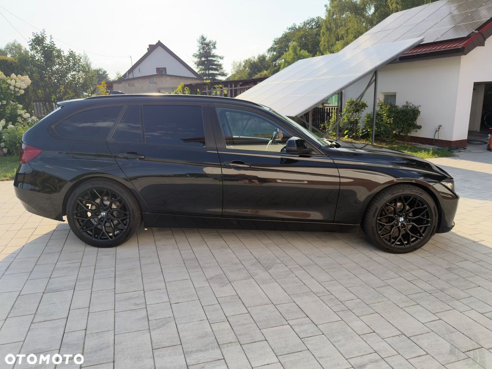 BMW Seria 3 318d - 5