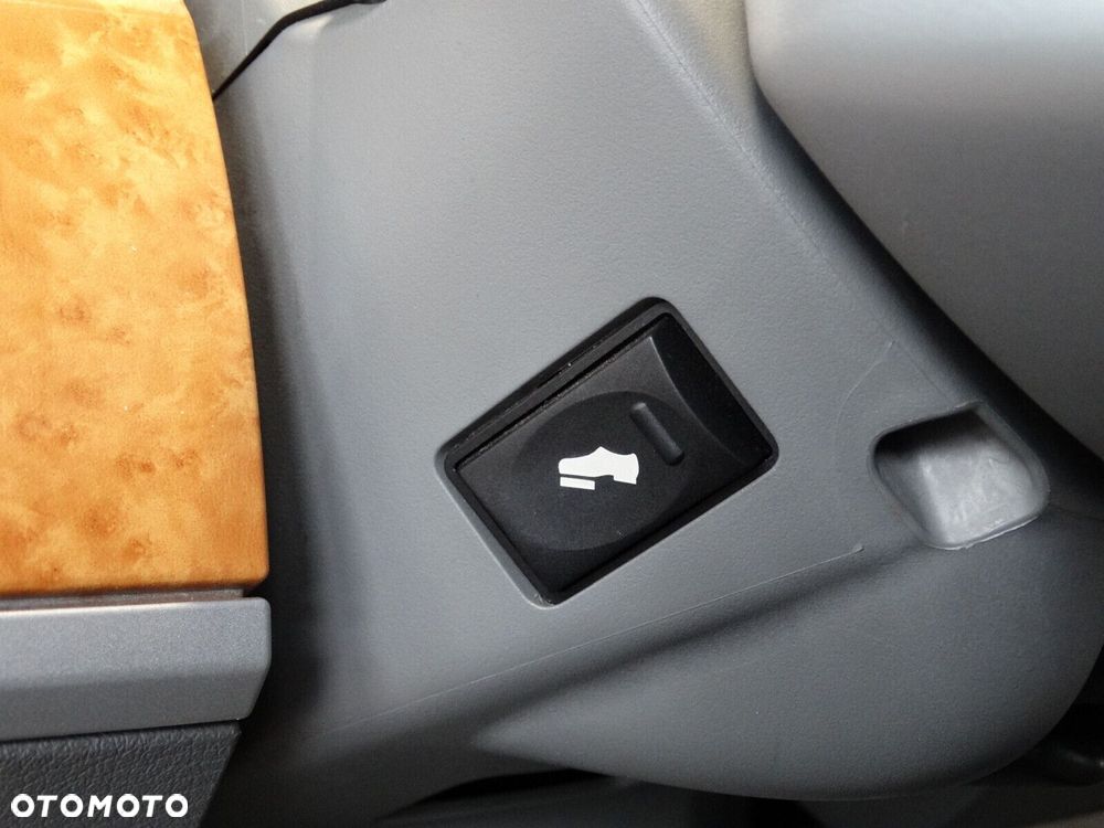 Chrysler Grand Voyager - 19