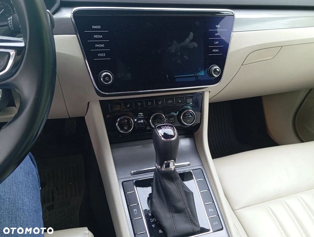 Skoda Superb 2.0 TSI Style DSG - 16