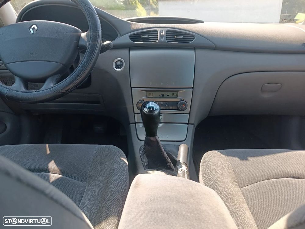 Renault Laguna Break 1.6 Dynamique - 17