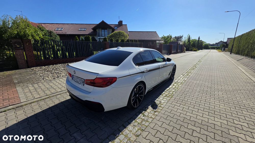 BMW Seria 5 520d M Sport - 14