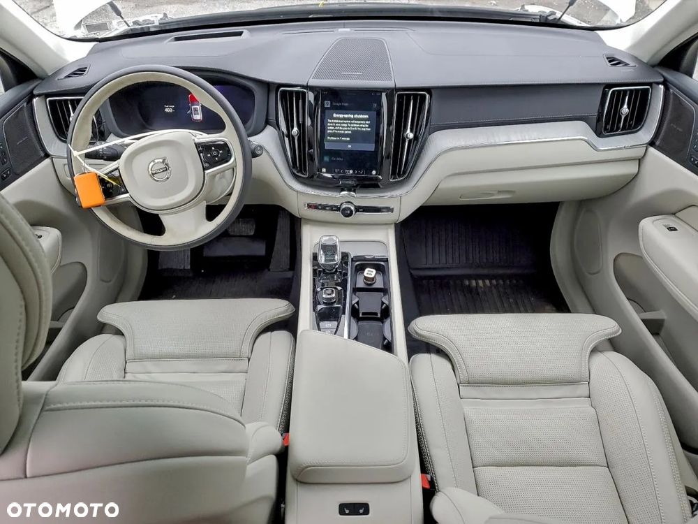 Volvo XC 60 - 8